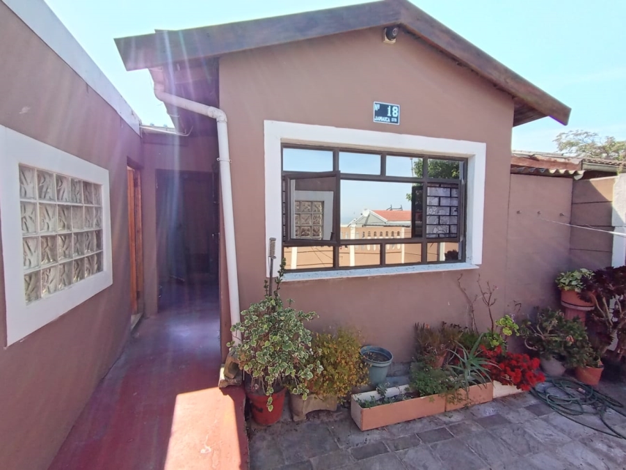 3 Bedroom Property for Sale in Malibu Village Western Cape